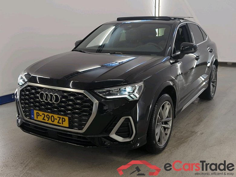 Audi Q3 Sportback 45 TFSI e S tronic S edition 5d #1