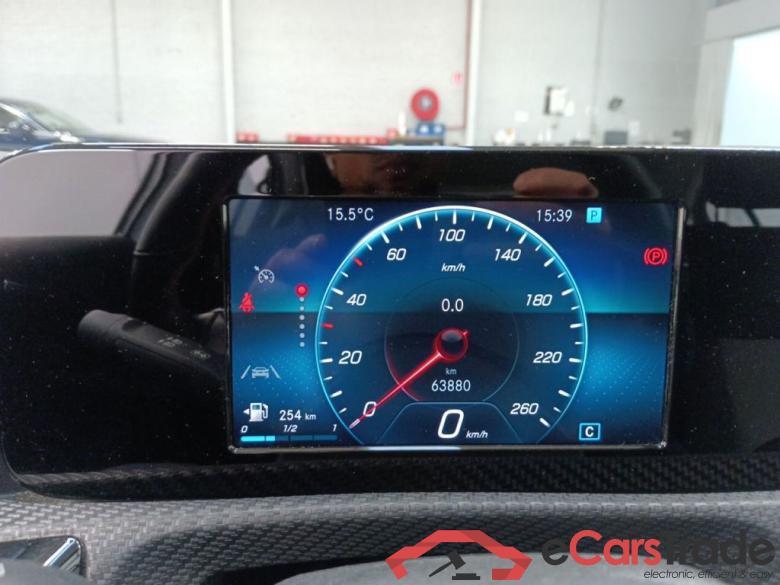 MERCEDES CLASSE A DIESEL (W177) A 180 d 116 Business Solution Essential 5d #6