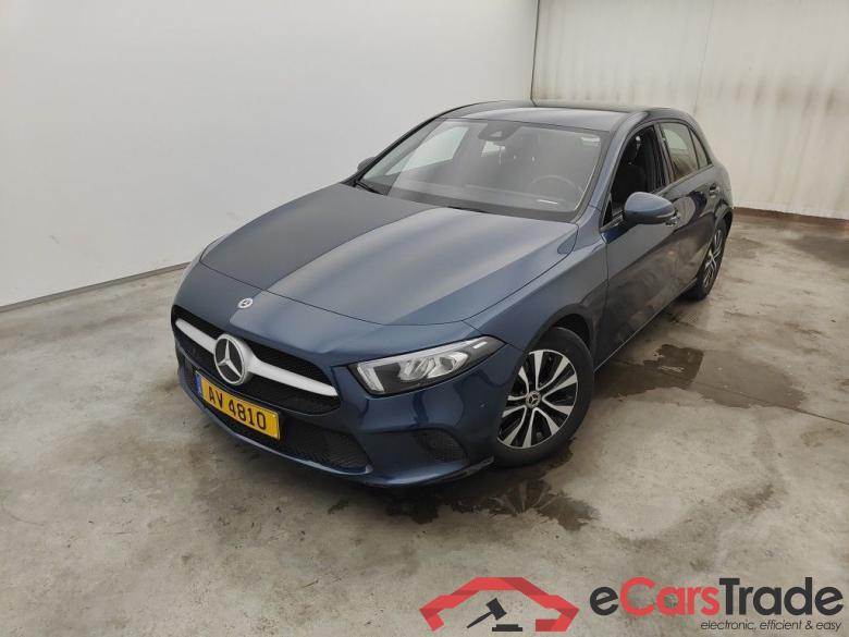 MERCEDES CLASSE A DIESEL (W177) A 180 d 116 Business Solution Essential 5d #1