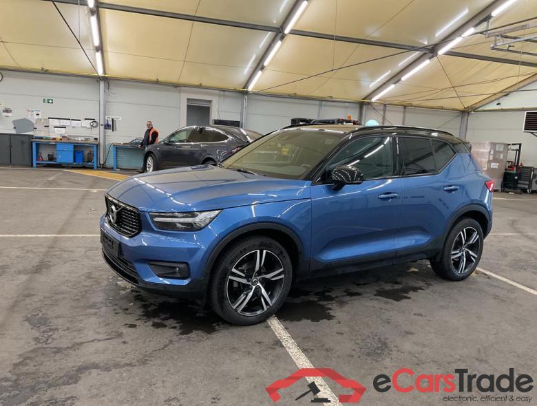 VOLVO XC40 1.5 T3 R-Design Geartronic #1
