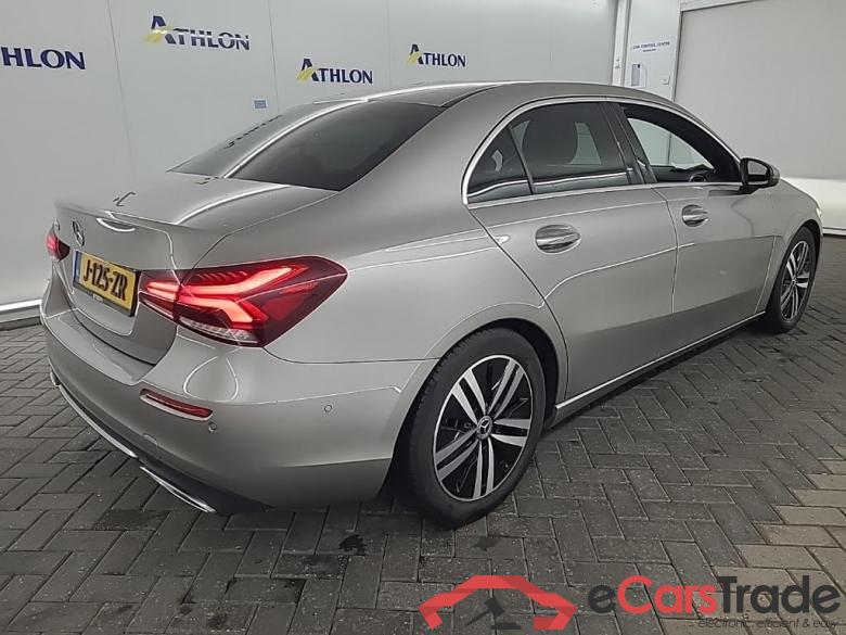 MERCEDES-BENZ A-Klasse Limousine A 200 7G-DCT Business Solution Luxury 4D 120kW #3