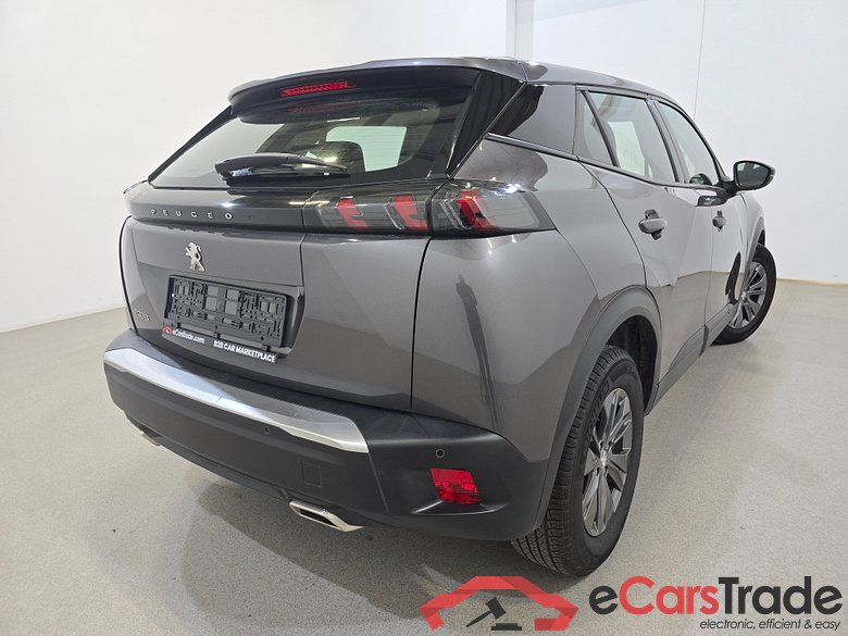 Peugeot 2008 1.2 PureTech 130Hp Navi Klima PDC ... #4
