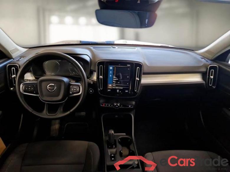 VOLVO XC40 / 2017 / 5P / SUV T5 PLUG-IN HYBRID AUTO RECH INSCRIP EXPR #3