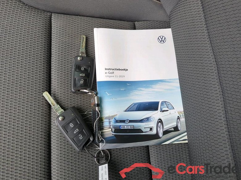 VOLKSWAGEN e-Golf 100 kW #6