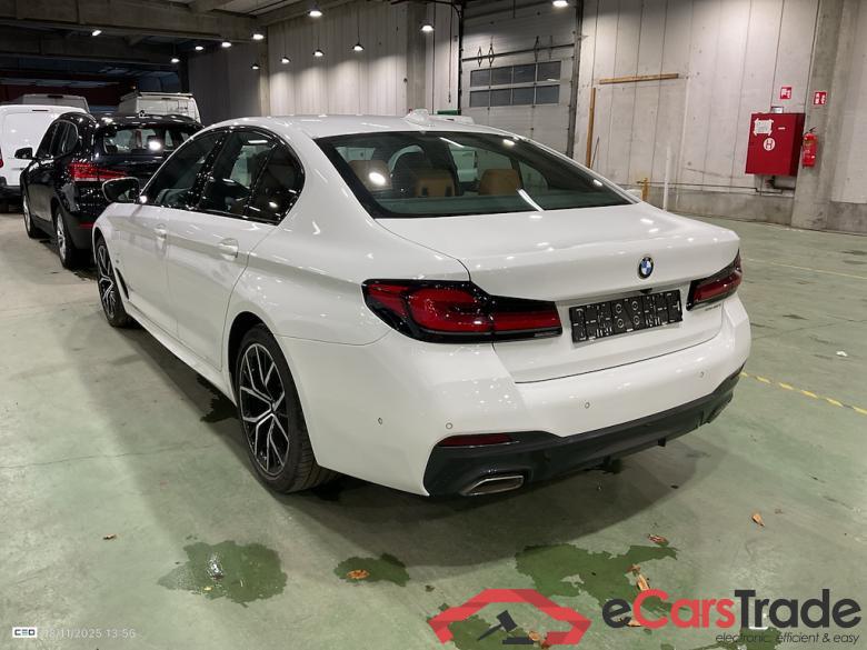 BMW 5 - 2017 530eA PHEV Performance OPF M Sport pack #3