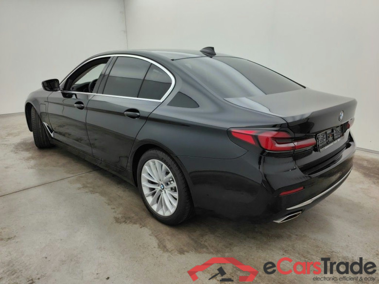 BMW 5 - 2020 545eXA 286 PHEV 4d #1
