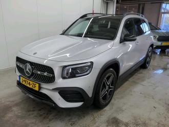 Mercedes GLB 200