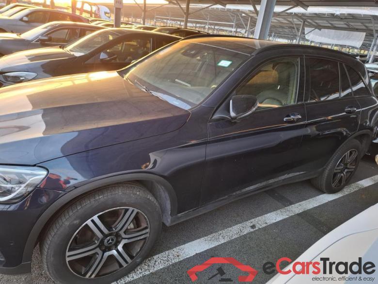 MERCEDES BENZ GLC  2019  5P  SUV 2 0 GLC 300 E BUSINESS LINE 4MATIC #2