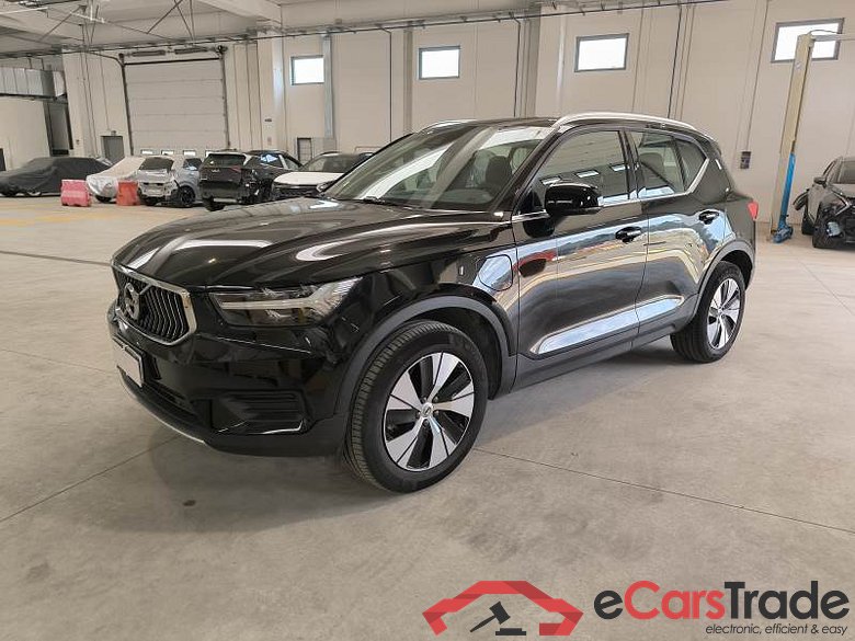VOLVO XC40 / 2017 / 5P / SUV T4 PLUG-IN HYBRID AUTO RECH INSCRIP EXPR