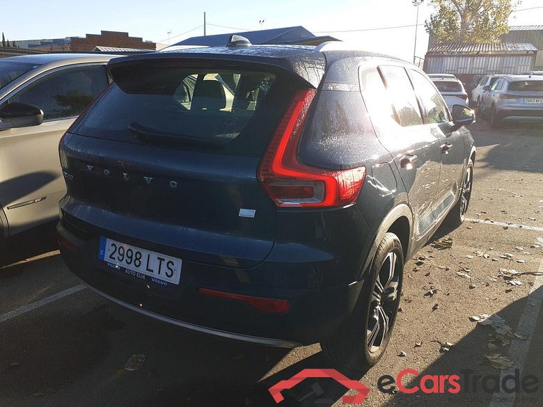 VOLVO XC40 / 2017 / 5P / todoterreno 1.5 T4 Twin Recharge Inscription Auto #2