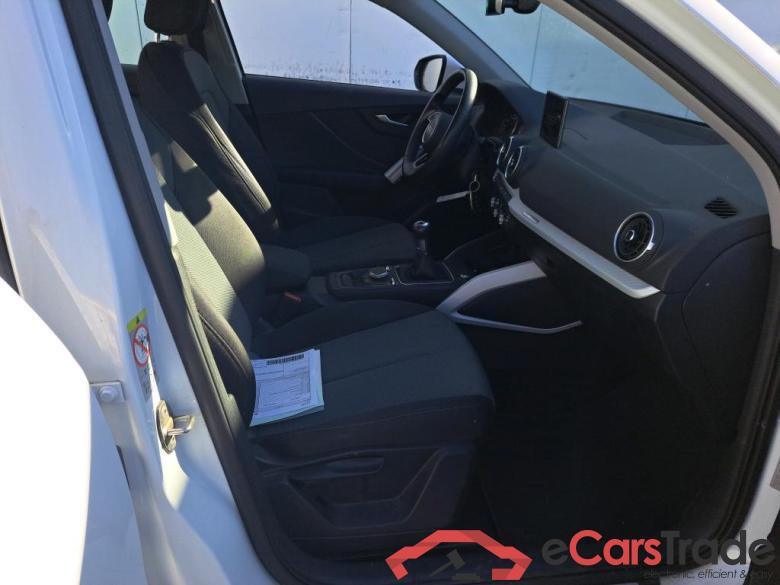 AUDI Q2 / 2016 / 5P / todoterreno Design 30 TFSI 85kW (116CV) #6