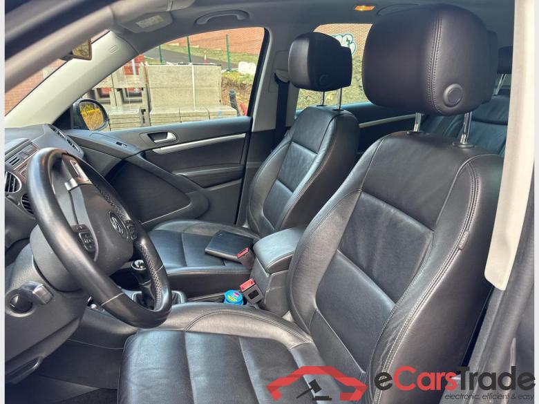 VOLKSWAGEN Tiguan Tiguan Sport & Style 2.0 TDI SCR BlueMotion Technology 81 kW (110 ch) 6 vitesses manuel #5