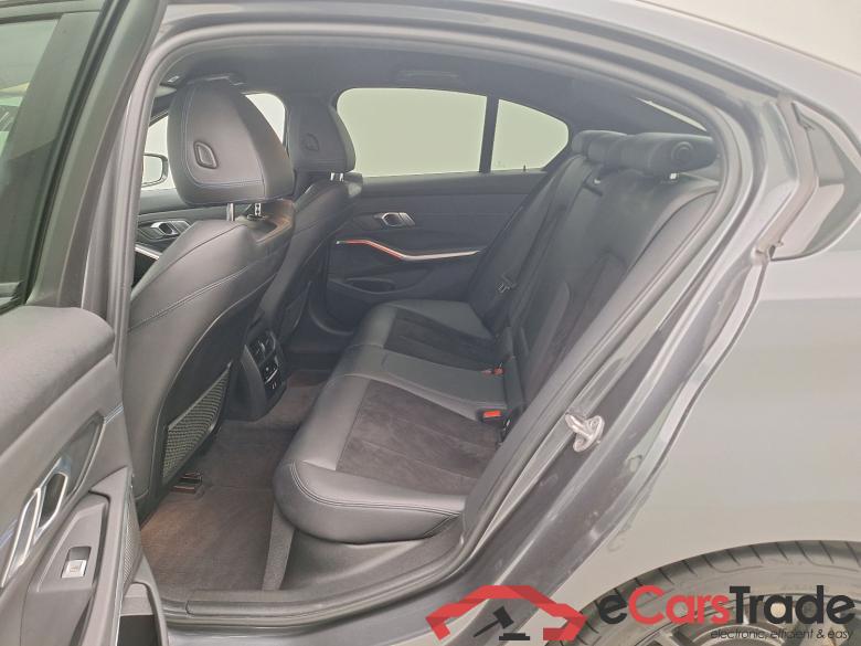 BMW, 3-serie '18, BMW 3 Reeks Berline 318iA (115 kW) 4d #4