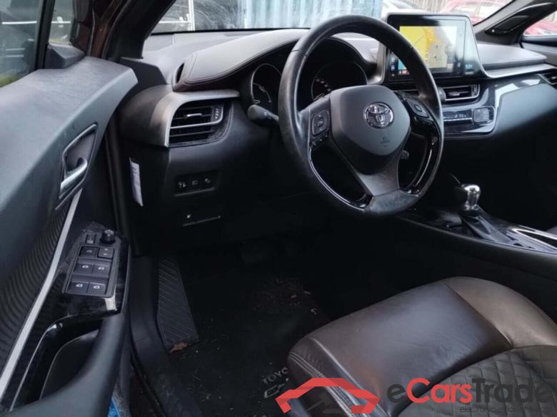 TOYOTA C-HR 1.8 Hybrid Executive #5