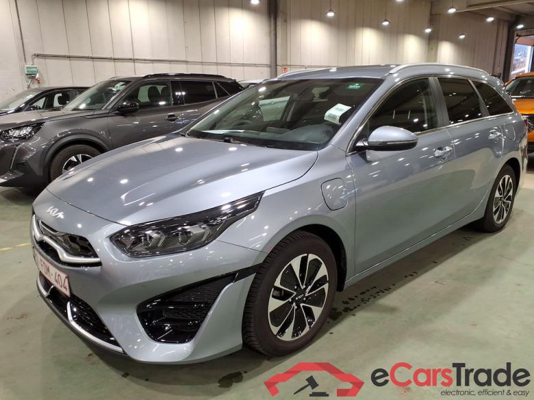 KIA CEE'D SPORTSWAGON 1.6 GDI PHEV BUSINESS LINE DCT #1