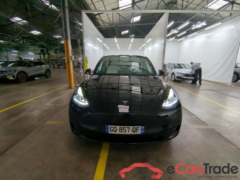 TESLA Model Y / 2021 / 5P / SUV RWD #4