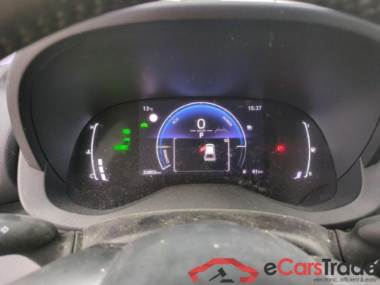 TOYOTA Yaris Cross Hybride / 2021 / 5P / SUV 1.5 HYBRID 116H DYNAMIC AUTO #6