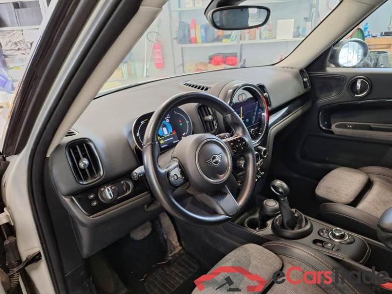 MINI COUNTRYMAN / 2020 / 5P / BERLINA COOPER S E ALL4 BUSINESS AUTOM. #3