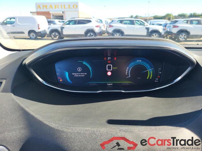 PEUGEOT 3008 Hybrid / 2020 / 5P / todoterreno 225 e-EAT8 Allure #4