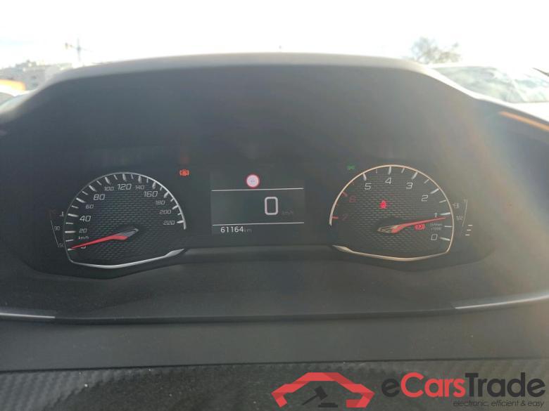 PEUGEOT 208 / 2019 / 5P / berlina con portón BlueHDi 73kW (100CV) Active Pack (AC) #4