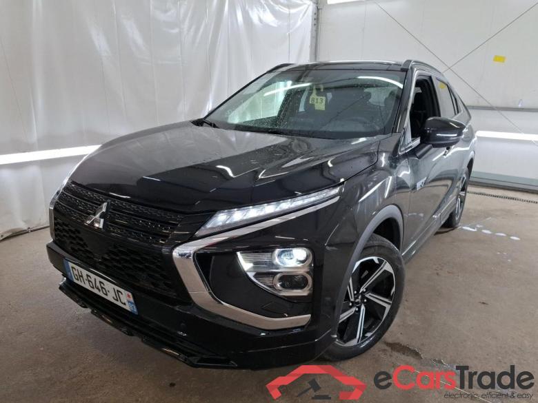 MITSUBISHI Eclipse Cross / 2020 / 5P / SUV 2.4 Twin Motor 4WD Intense Style #1