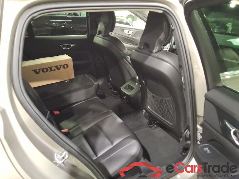 VOLVO V60 DIESEL - 2018 2.0 D3 AWD Momentum Pro Gea. (EU6d-T.) STOCK #5