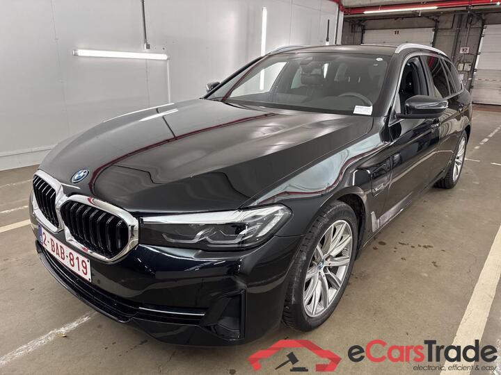 BMW 5 Reeks Touring 5 Reeks Touring 530e Auto (PHEV) 215kW/292pk  5D/P Auto-8 #1