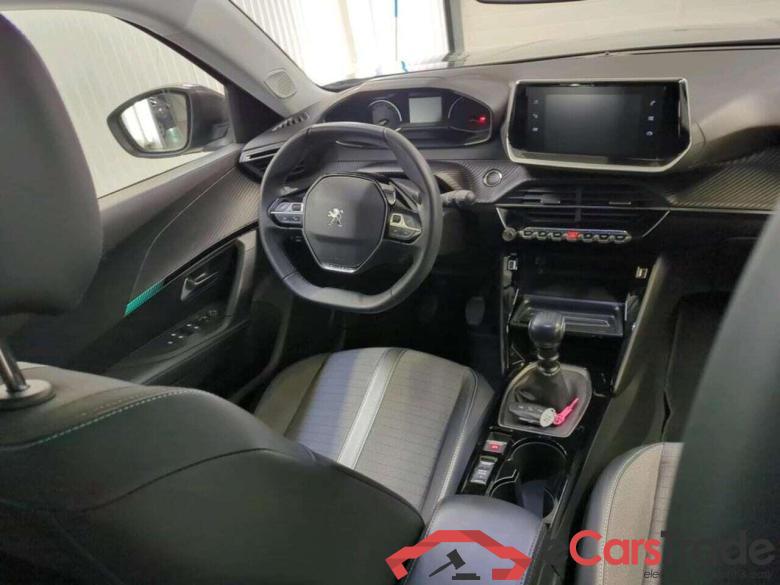 PEUGEOT 2008 1.2 PureTech Allure #3