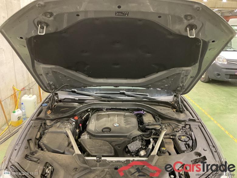 BMW 5 DIESEL - 2020 518 dA MHD #6