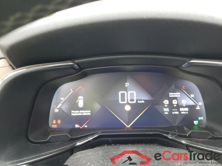 DS DS 7 Crossback / 2017 / 5P / todoterreno BlueHDi DE 96kW (130CV) Auto. CHIC (AC) #4