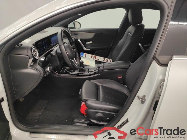 Mercedes-Benz CLA Shooting Brake CLA 180 d Business Solution 5d #3