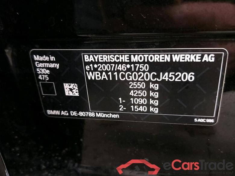 BMW - BMW 5 TOURING 530e 292PK Business Edition With Dakota Heated Seats & Driving Assistant Professional & Safety & Parking Assistant Pack * HYBRID * #6