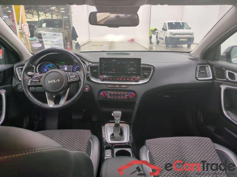 KIA XCeed / 2019 / 5P / Crossover 1.6 GDI ISG ISG PHEV ACTIVE BUS DCT6 #5