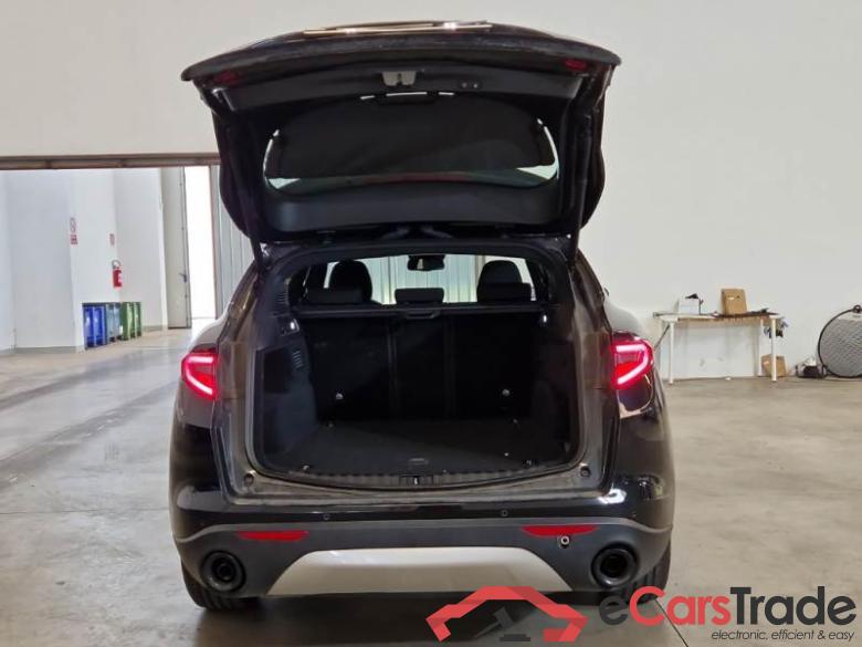 ALFA ROMEO STELVIO / 2017 / 5P / SUV 2.2 TD 160 CV SUPER BUSINESS AT8 RWD #5