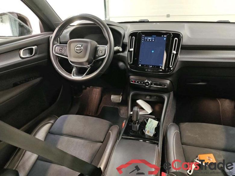 VOLVO XC40 Recharge P8 AWD RDes #3