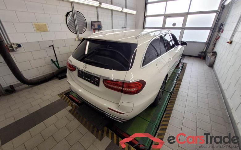 Mercedes-Benz E T-Modell (BM 213)(06.2016->) DE - Kb5 E 300 de EU6d, T de Avantgarde (EURO 6d), (Facelift) 2020 - 2023 #3