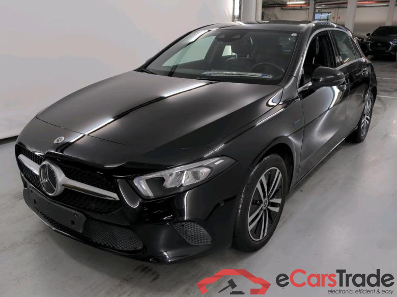 MERCEDES-BENZ CLASS A (W177) A 250 e PHEV Business Solution