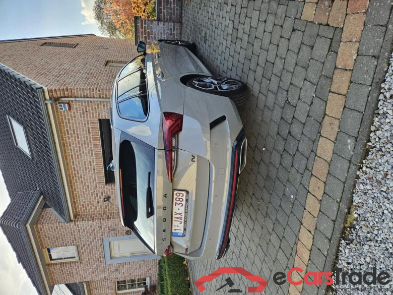 SKODA Octavia Combi RS PHEV Octavia SW RS PHEV 1.4 TSI RS DSG