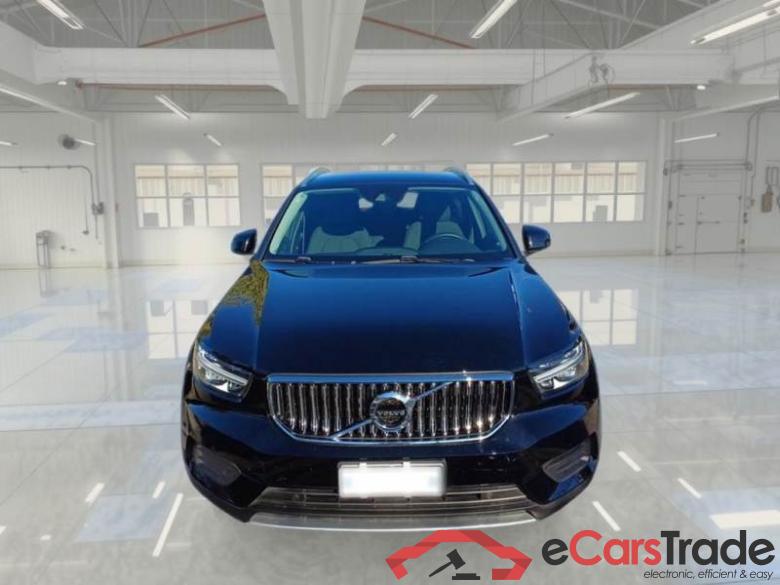 VOLVO XC40 / 2017 / 5P / SUV T4 PLUG-IN HYBRID AUTO RECH INSCRIP EXPR #6