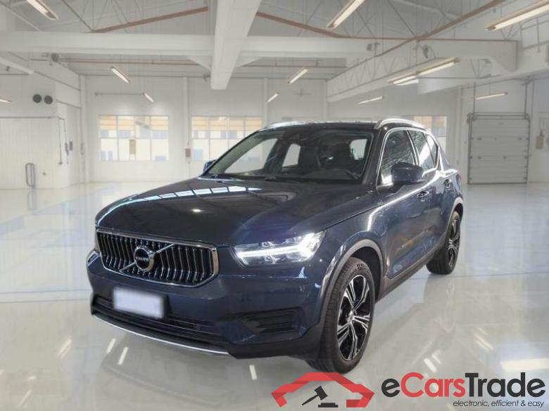 VOLVO XC40 / 2017 / 5P / SUV T5 PLUG-IN HYBRID AUTO RECH INSCRIP EXPR #1