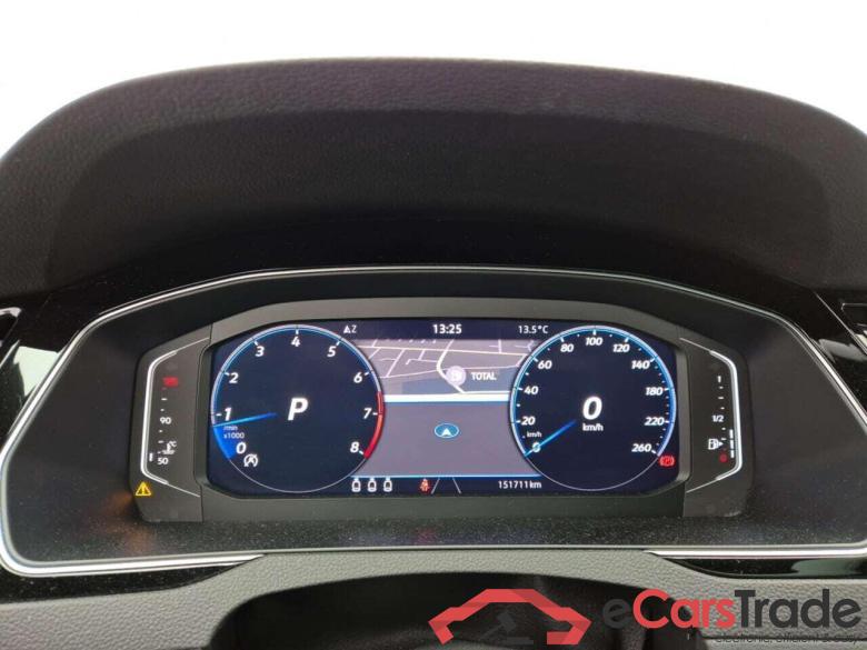 VOLKSWAGEN PASSAT 1.5 TSI R-Line Business+ DSG #4