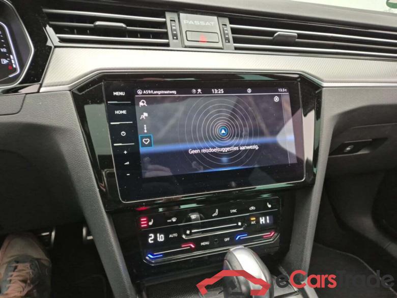 VOLKSWAGEN PASSAT 1.5 TSI R-Line Business+ DSG #6