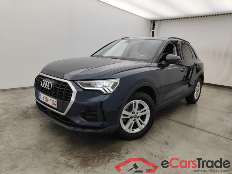 Audi Q3 35 TFSI S tronic 5d