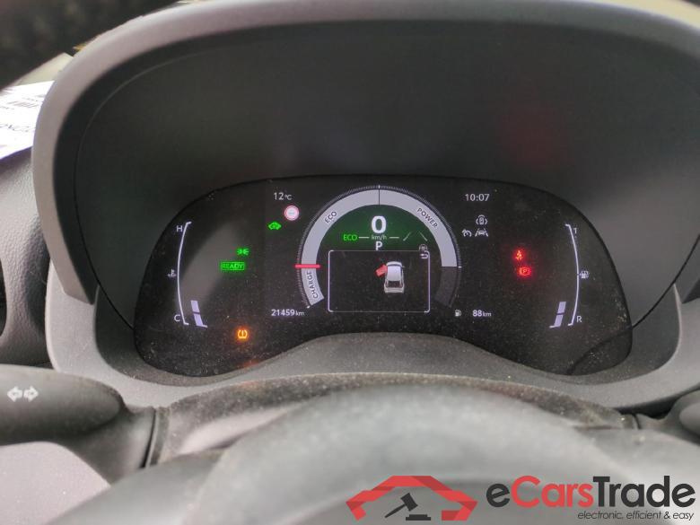 TOYOTA Yaris Cross Hybride / 2021 / 5P / SUV 1.5 HYBRID 116H DYNAMIC AUTO #6