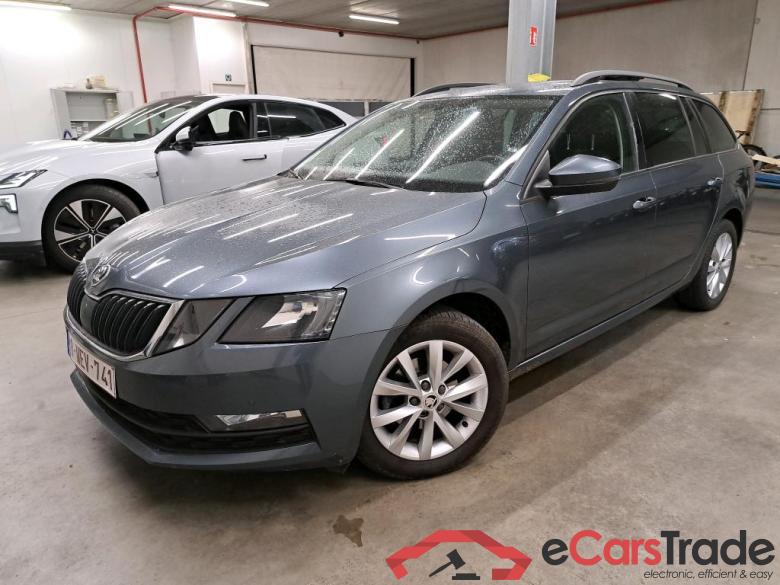 SKODA - SKO OCTAVIA COMBI CRTDI 115PK  Ambition Pack Comfort & GPS & Look & Heated Seats & PDC Front & Rear & Removable Trailer Hook #1