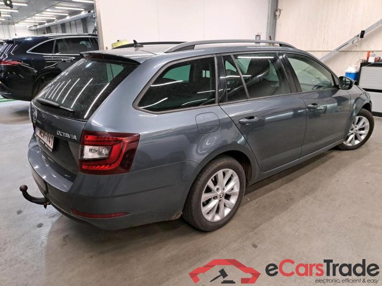 SKODA - SKO OCTAVIA COMBI CRTDI 115PK  Ambition Pack Comfort & GPS & Look & Heated Seats & PDC Front & Rear & Removable Trailer Hook #2