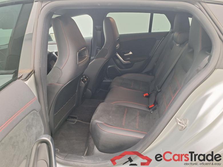 Mercedes, CLA-Class SB '19, Mercedes-Benz CLA Shooting Brake CLA 180 d Aut. 5d #4