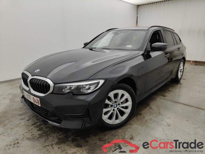 BMW 3 Reeks Touring 330e xDrive (215 kW) 5d #1