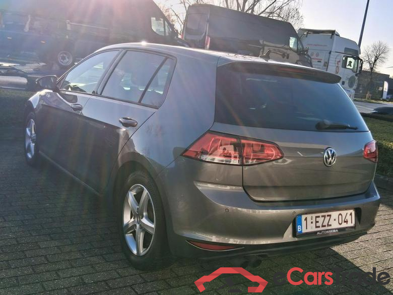 VOLKSWAGEN Golf VII Golf Highline BlueMotion Technology 1.4 l TSI 90 kW (122 PS) 6-speed