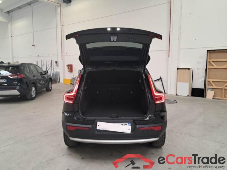VOLVO XC40 / 2021 / 5P / SUV T4 RECHARGE PLUG-IN AUTO CORE #5